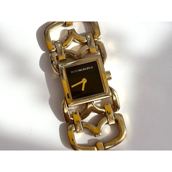 BCBG Maxzaria BG8217-R351-09 Gold T Ladies Vintage Wristwatch - 19mm - WORKS! - Picture 2 of 15